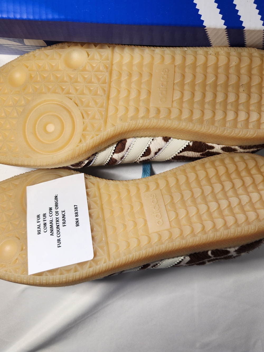 NWT Adidas Samba OG W Brown Giraffe Print Sneakers with Light Blue Laces - Picture 2 of 8
